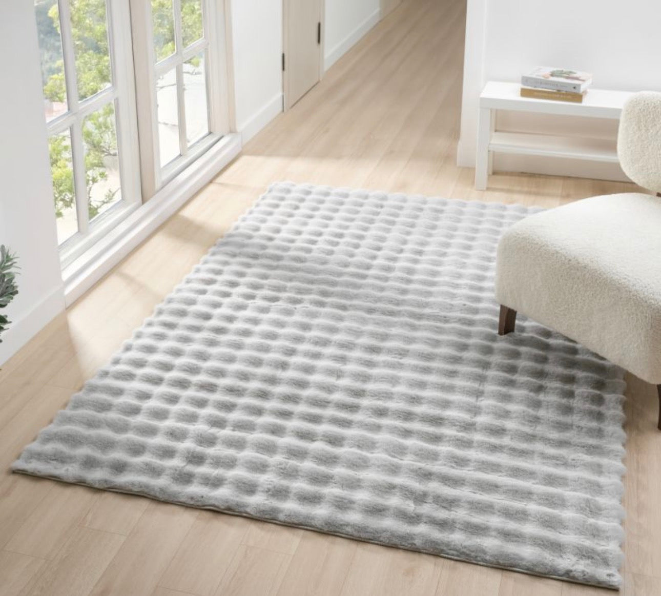Lavish Bubble Collection Silver Area Rug  | (150 25071)