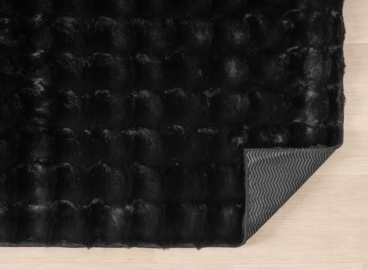 Lavish Bubble Collection Black Area Rug  | (150 25070)